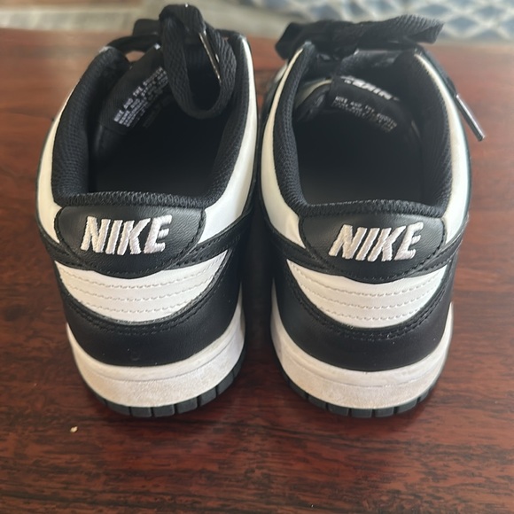 Nike Black and White low dunk pandas - Picture 5 of 6